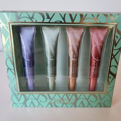 Brand new sealed Victoria's Secret lip care kit
