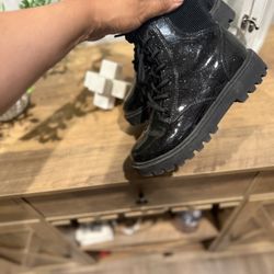 Boots Girl Size 3
