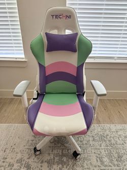 Techni Kawaii Gaming Chair