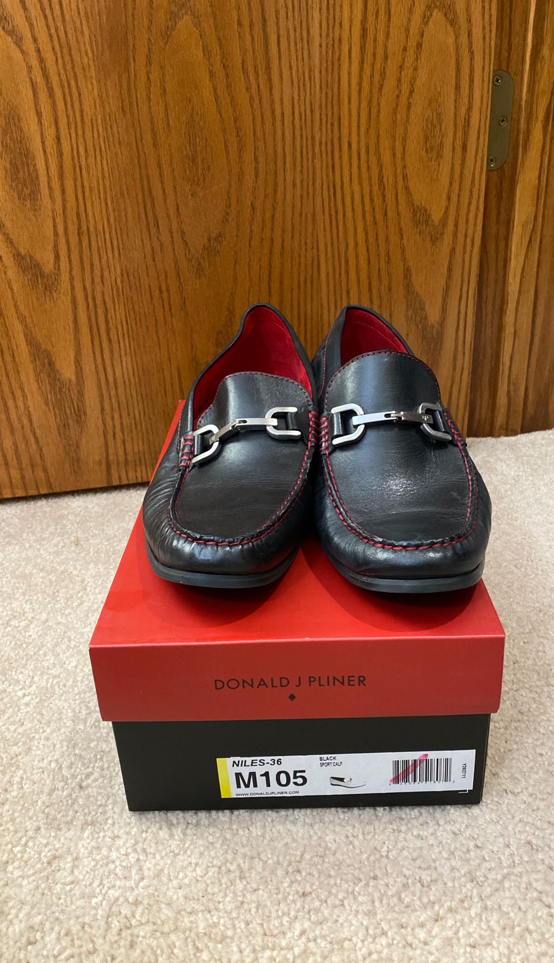 Donald J Pliner Men’s Dress Shoes Size 10.5 *Only wore once!