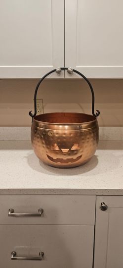 Hammered Copper Jack-o'-Lantern Bucket with Handle
