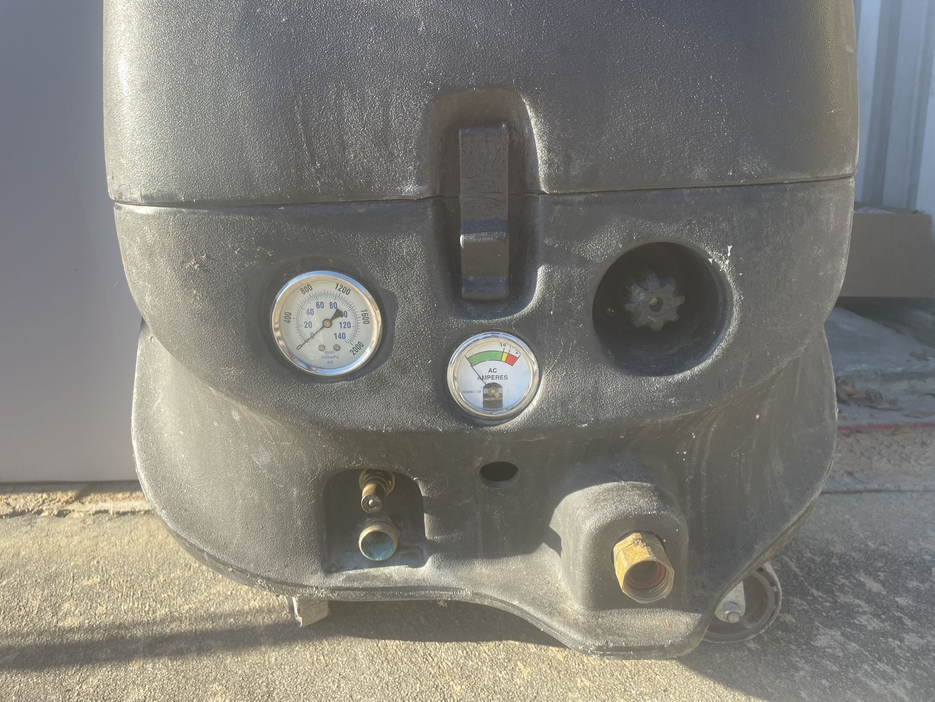 Torrent 1200 PSI Portable Extractor With Hydro Tile Wand