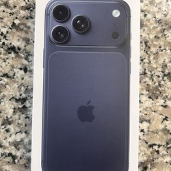 Apple iPhone 17 Pro Max (Blue)