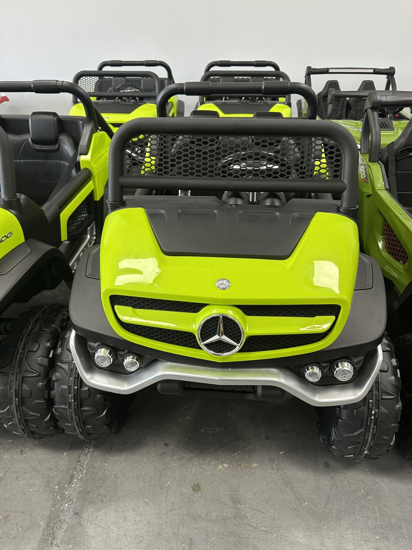 24 Volt Mercedes Ride On Car For Kids With Remote! Finance For $50 Down Payment!!