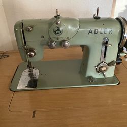 ADLER 189A Sewing Machine 