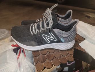 Womens New Balance Shoes Size 8