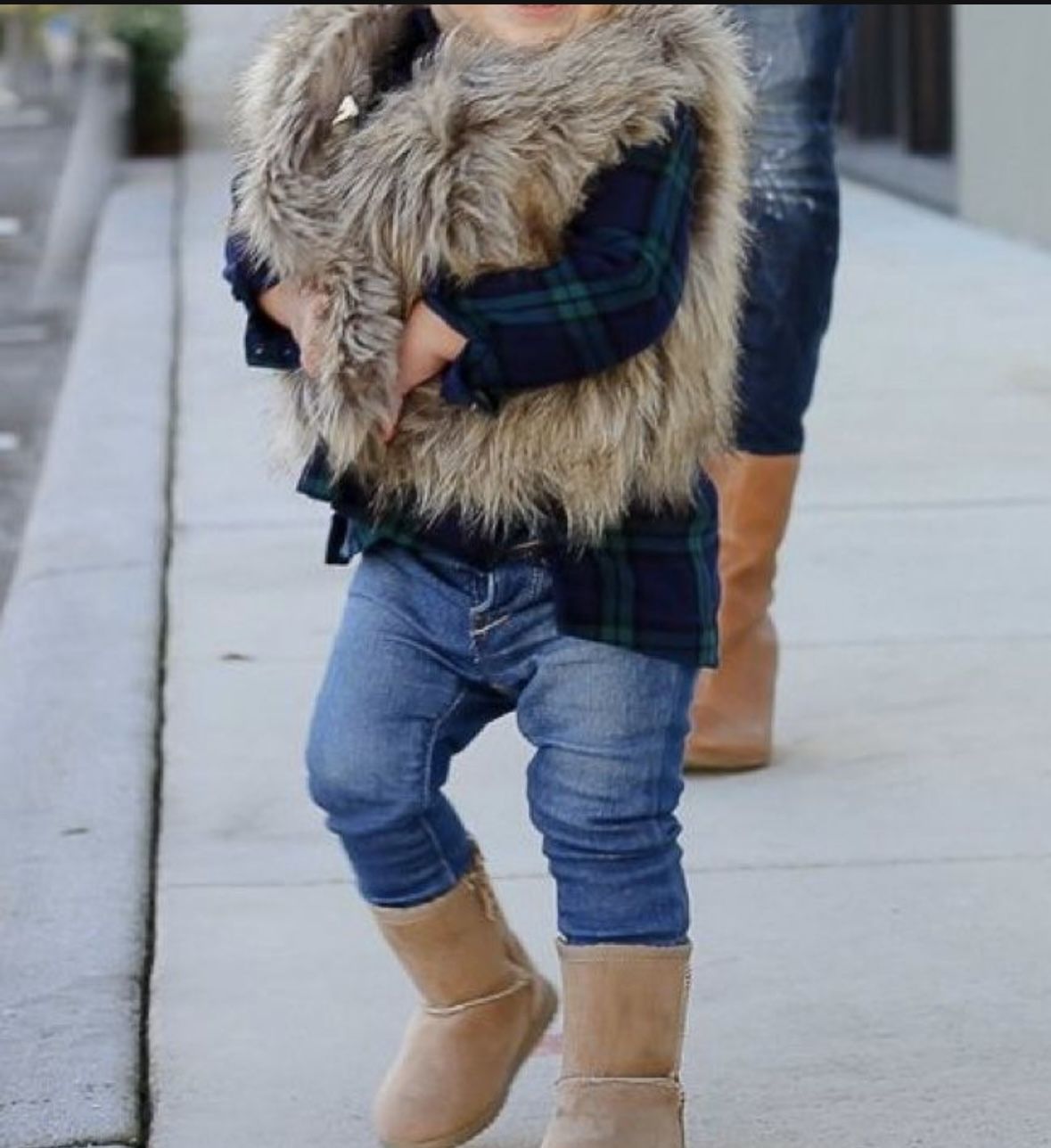 Faux Fur Vest For A Little Girl 4T, 4 yr ✨