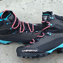 La Sportiva Aequilibrium LT GTX  Size 7.5