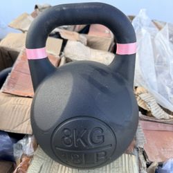 Brand new 8kg/18lb kettlebell