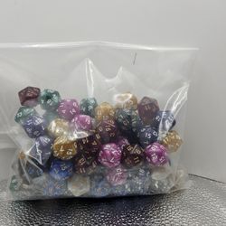 D20 Dice - 100 Pieces!
