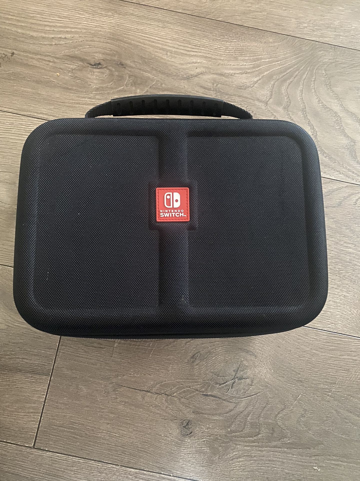 Nintendo Switch Case