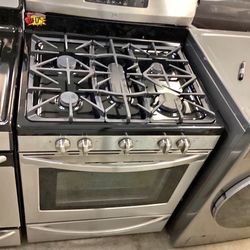 Kenmore gas stove 30” inch 5 burners