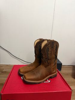 Brand new boots size 9.5 men