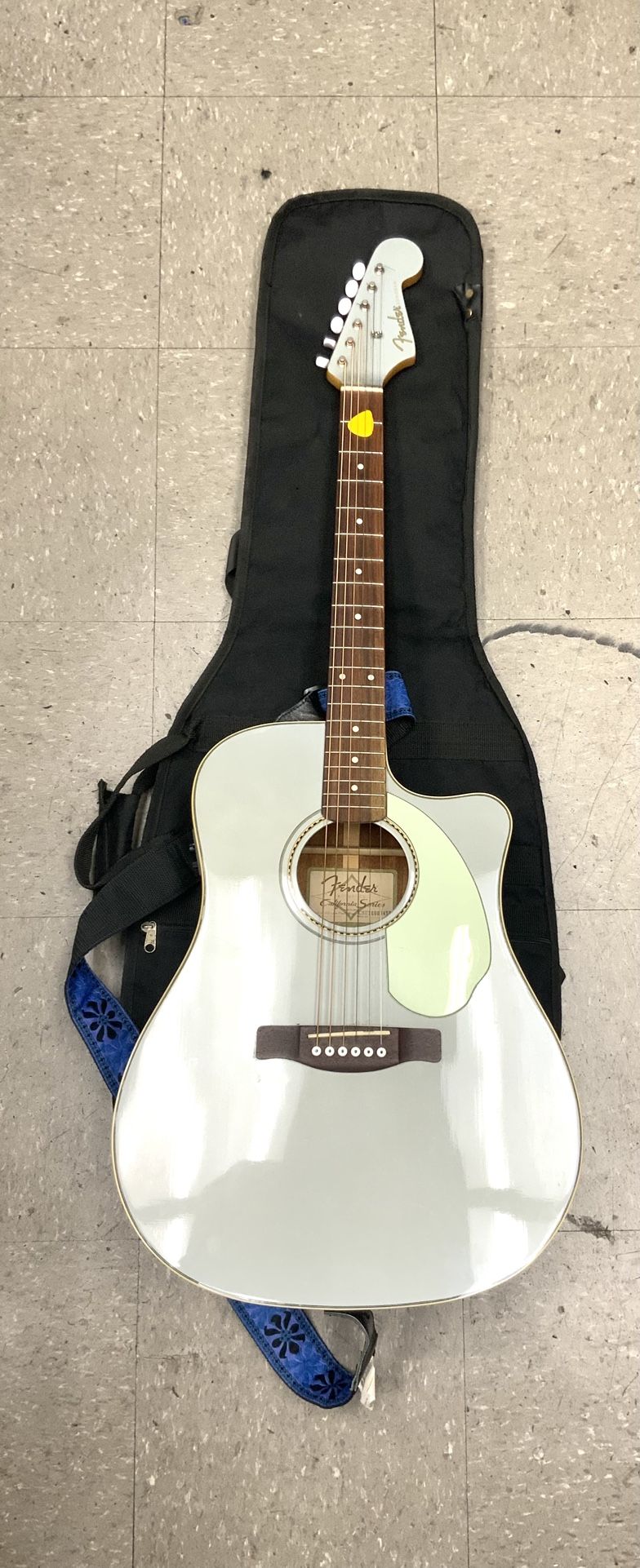 Fender Sonoran Acoustic Electric Guitar Blue Color 6 String Fishman Tuner Tune Music Audio Studio Bridge Neck Pick Up California Series Vintage Style