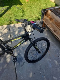 24 in.  Sun  SCOUT  LADIES BIKE
