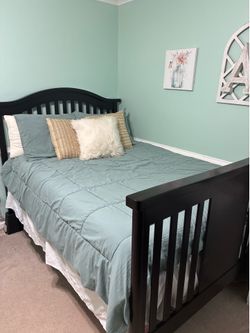 Full size bed