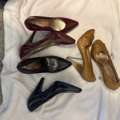 BCBG High Heels - Size 7 