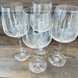 Red Wine Glasses 