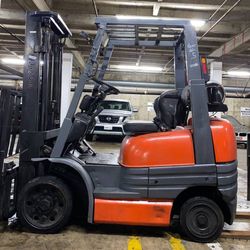 TOYOTA forklift for sale LOW HOURS