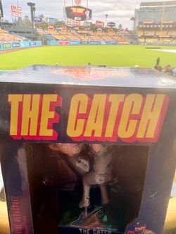 LA DODGERS THE CATCH KIKE HERNANDEZ ANDY PAGES