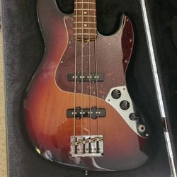 Fender Jazz Bass Guitar + Amp