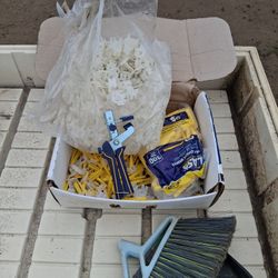 Contractor Pack Of Tile Levelers  Tool Included
