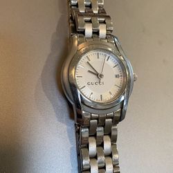 Gucci Women’s Watch (Model 5500L)