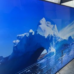 75” LG Smart Tv With Remote 