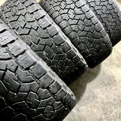 275/70R17 TOYO AT3