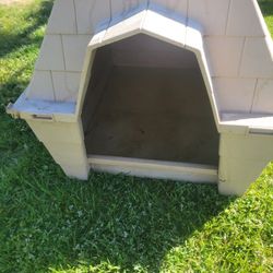 Med/ Large Dog house 🐕!