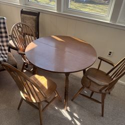 table and 3 chairs 