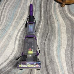 Bissell carpet machine