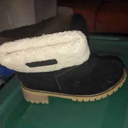 Brand New Black Boots W/ Fur [Size9] 