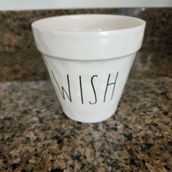 Rae Dunn Pot