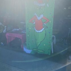 Christmas Items Lots Of House Items And Clothes