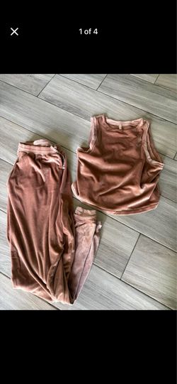 Skims crewneck velour tank and pants set