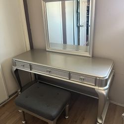 Makeup Vanity 