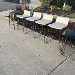 Cream Gold Bar Stool Chairs (4)