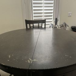Expandable Dining Table