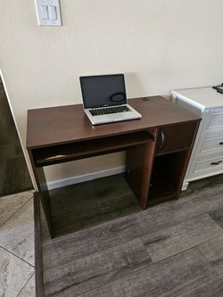 Used desk