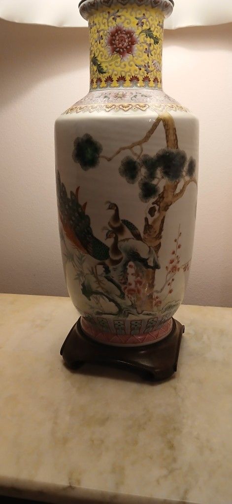 Oriental Porcelain Lamp