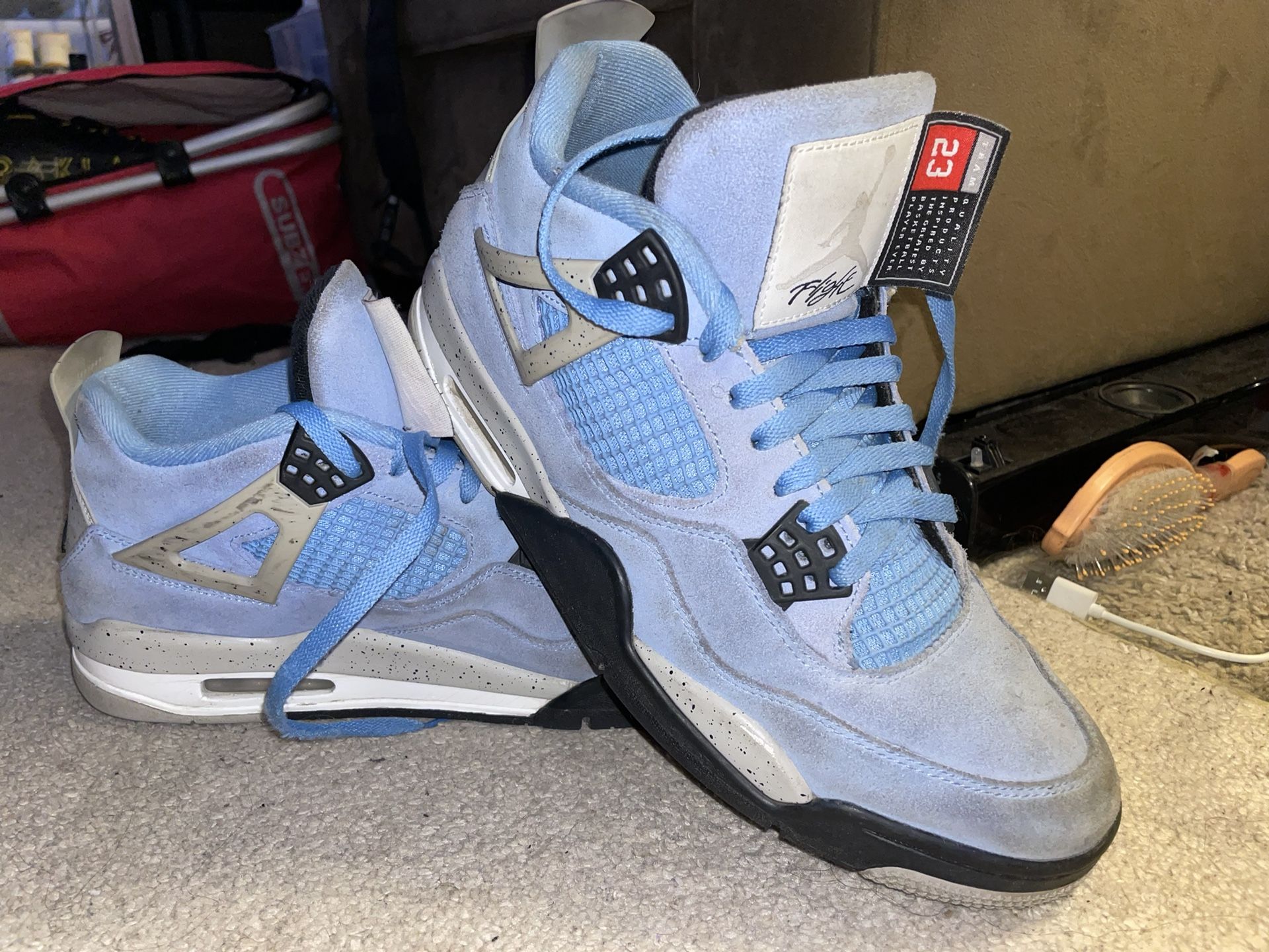 Nike Air Jordan 4 University Blue