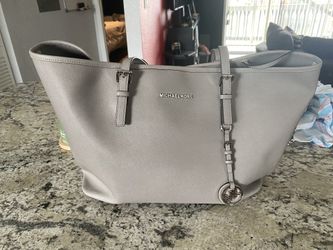 Michael Kors Jet Set Large Saffiano Tote