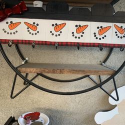 Snowman stocking hanger