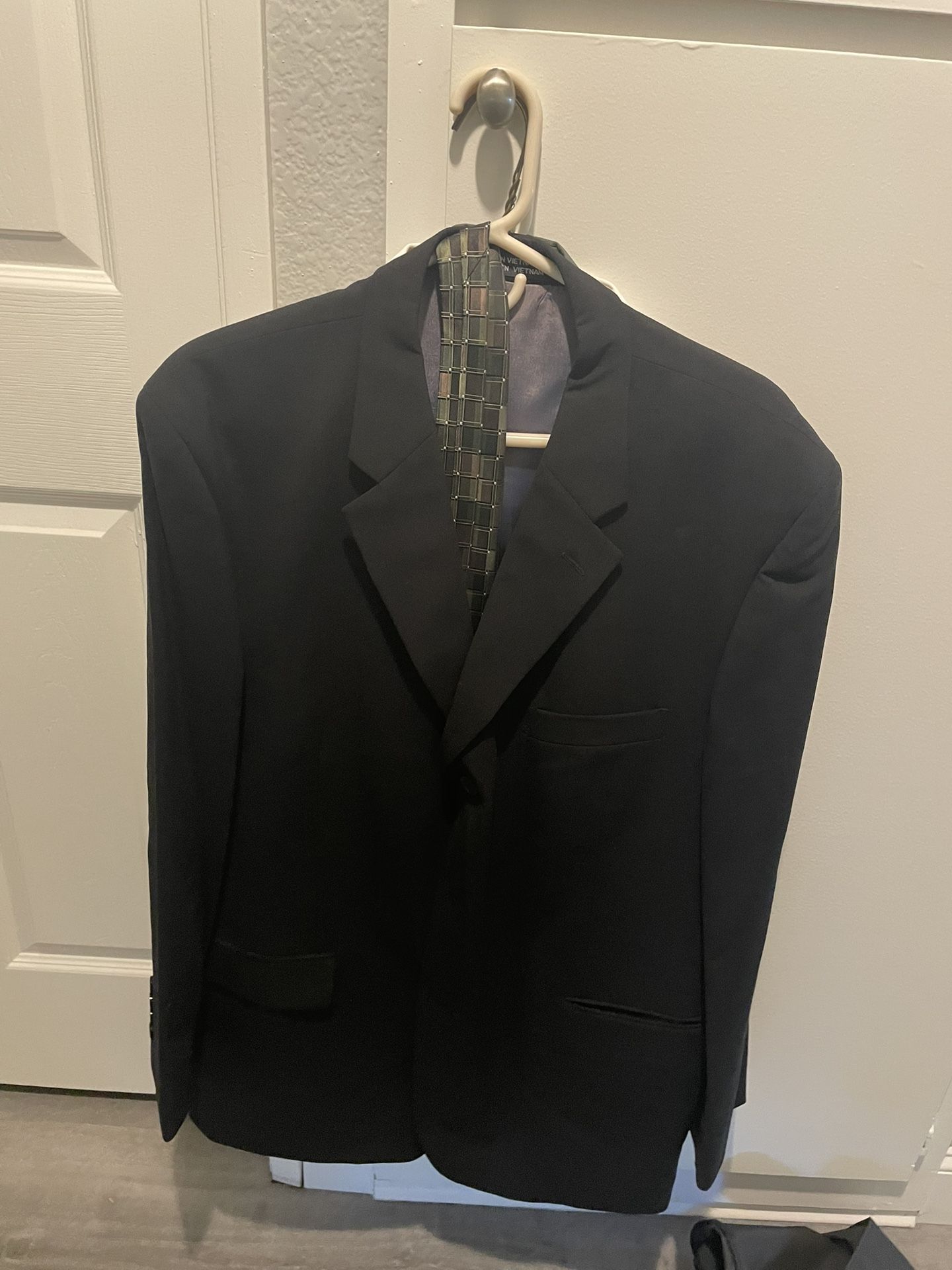 Suit Jacket With Tie
