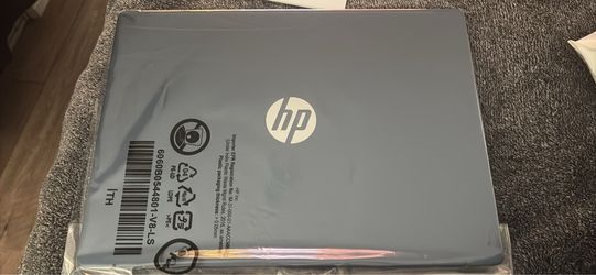 Brand new in box HP omni book