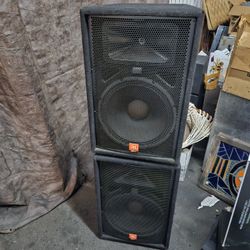JBL JRX100 TWO WAY PASSIVE LOUD SPEAKERS