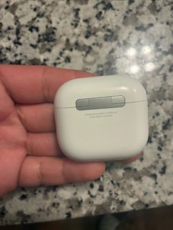 Apple AirPods 4  barely used