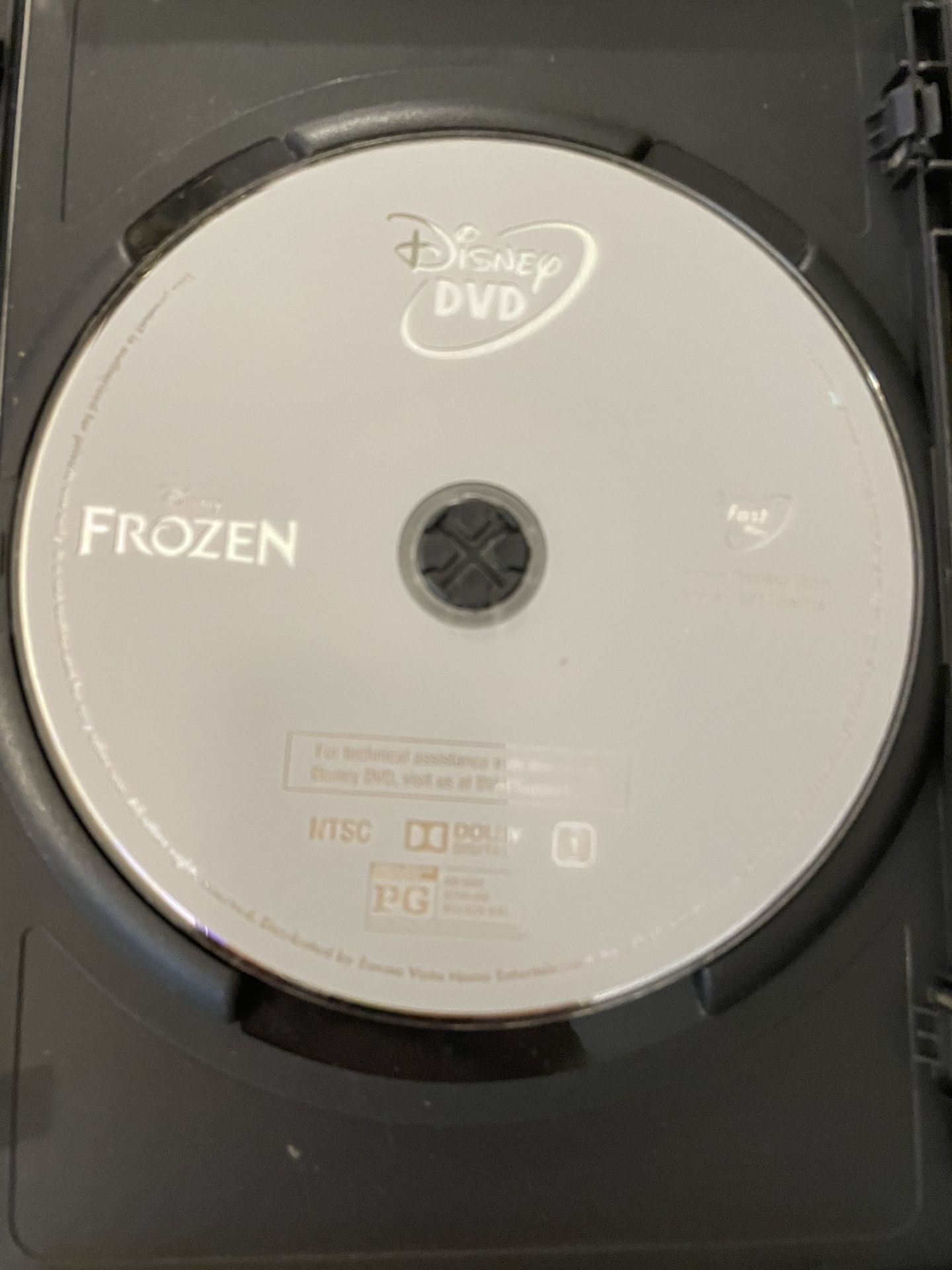 Disney’s FROZEN (DVD)