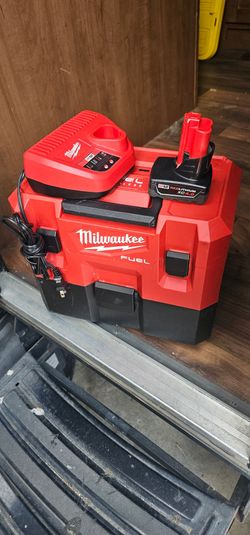 Milwaukee m12 vacuum